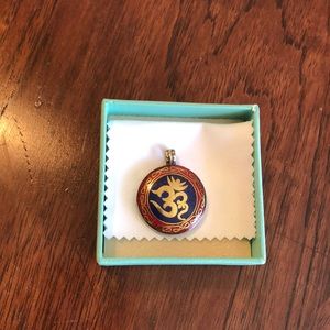 Aum Om Necklace pendent Silver